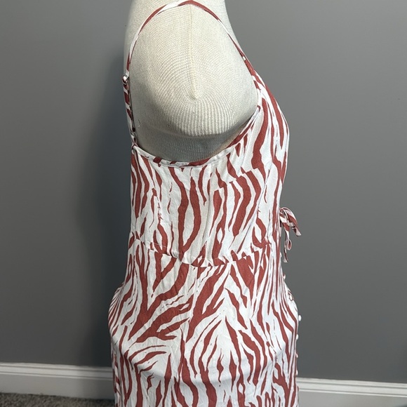 Rails - Frida Midi Dress in Rust Zebra - Size Medium - Good Used Condition!! - Picture 6 of 11